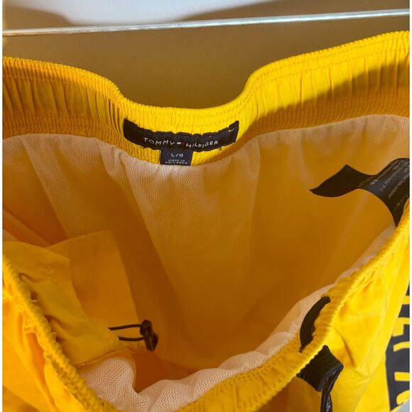 Tommy Hilfiger Men’s Dune Volley Swim Shorts Size L – Bright Yellow - Picture 4 of 6